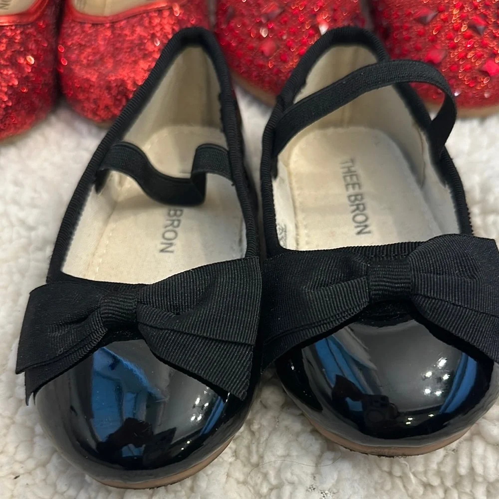 Elegant Red and Black Mary Jane Dress Shoes